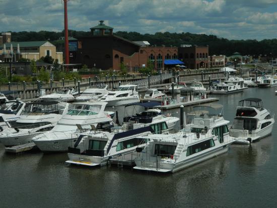 Port of Dubuque Marina